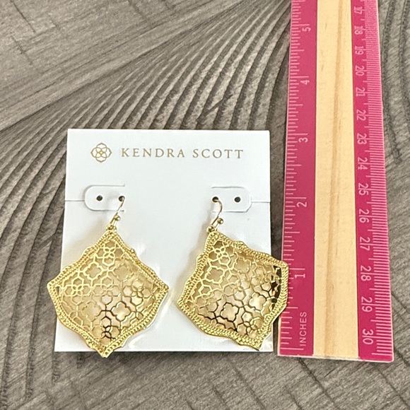 Kendra Scott Gold Filigree Earrings and Necklace Set - Picture 5 of 9